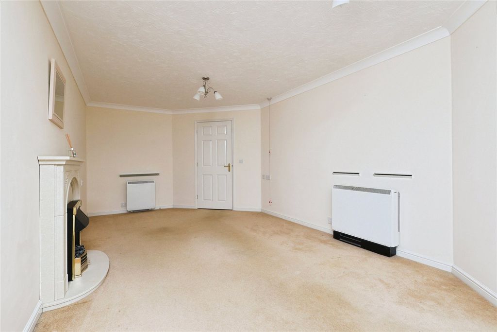 Property photo 3 of 12 Living Room