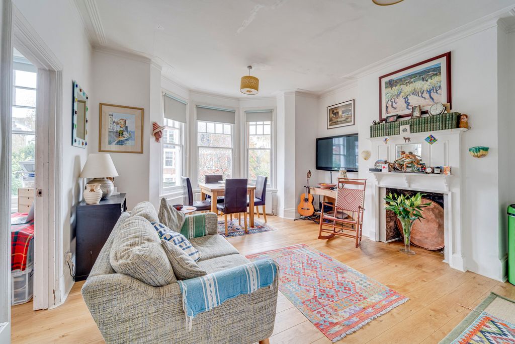 Property photo 3 of 11 Ndb01341_Enfused