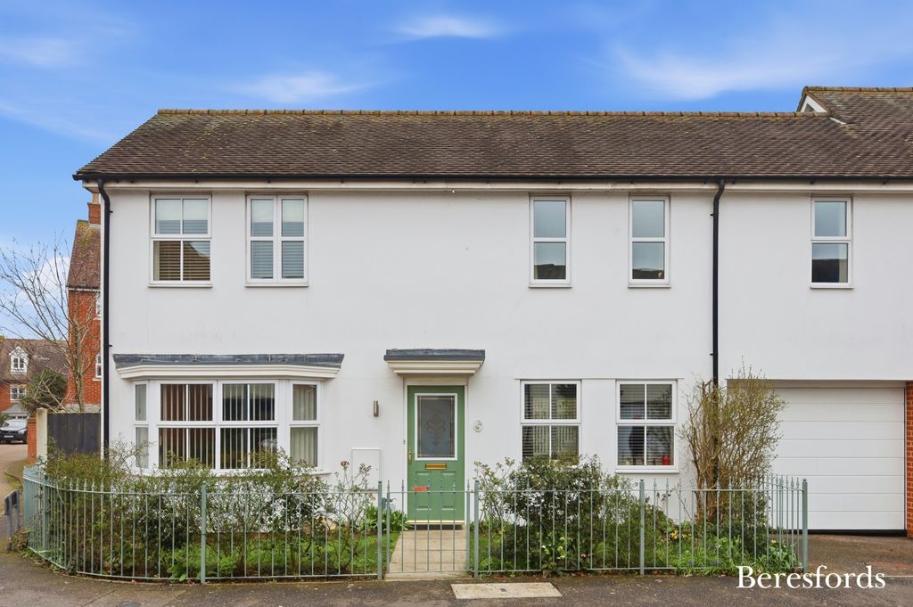 Property photo 1 of 21 Front