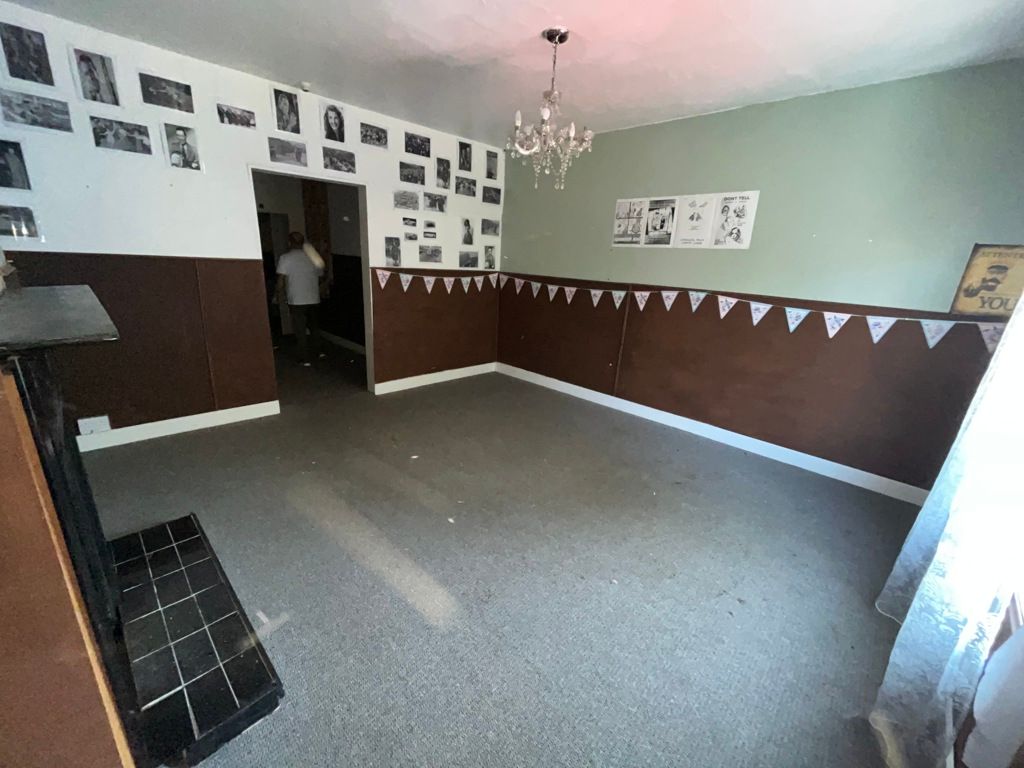 Property photo 3 of 6 Photo 13