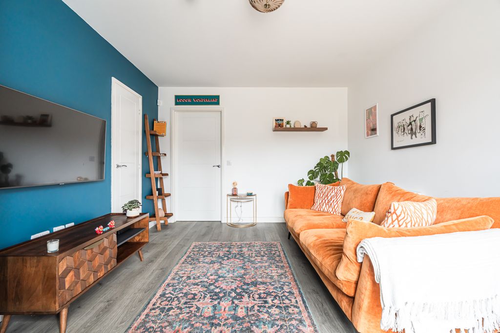 Property photo 2 of 18 Property Image 2