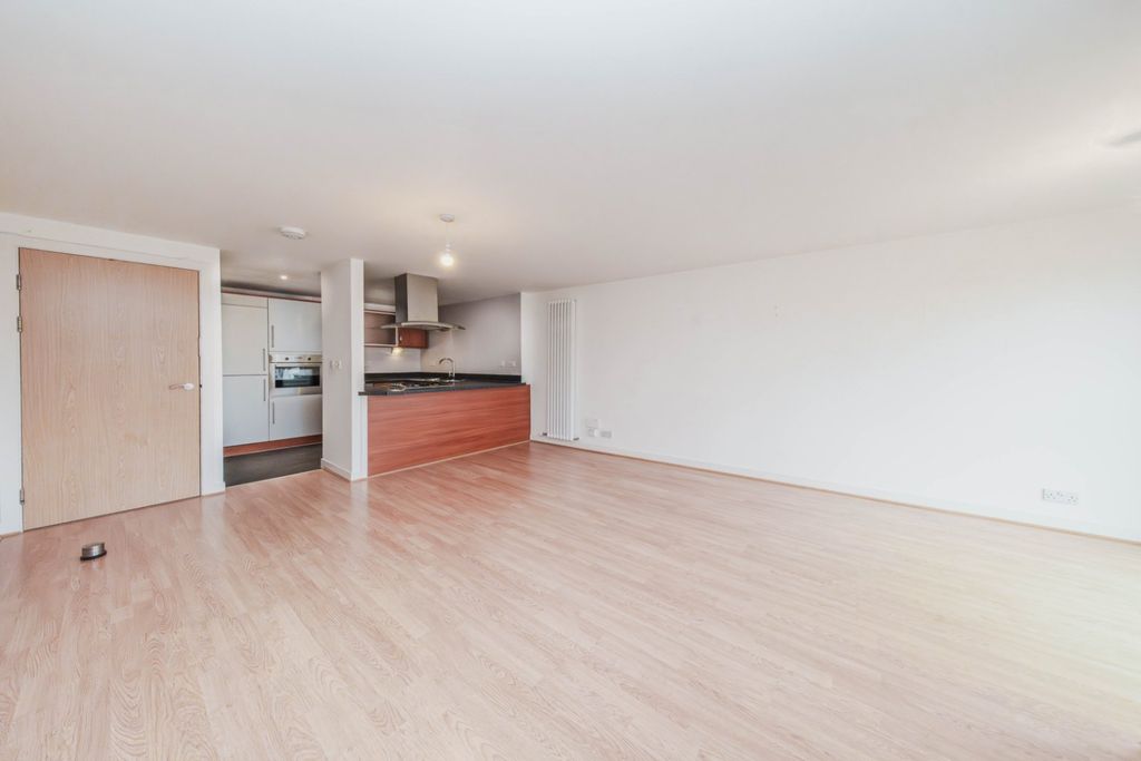 Property photo 3 of 16 Picture 3