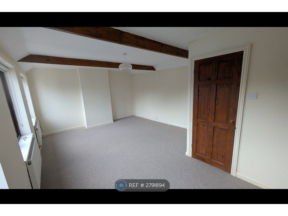 Property photo 2 of 15 Master Bedroom