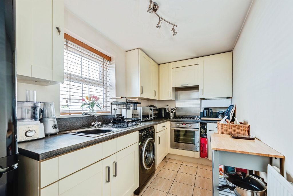 Property photo 3 of 12