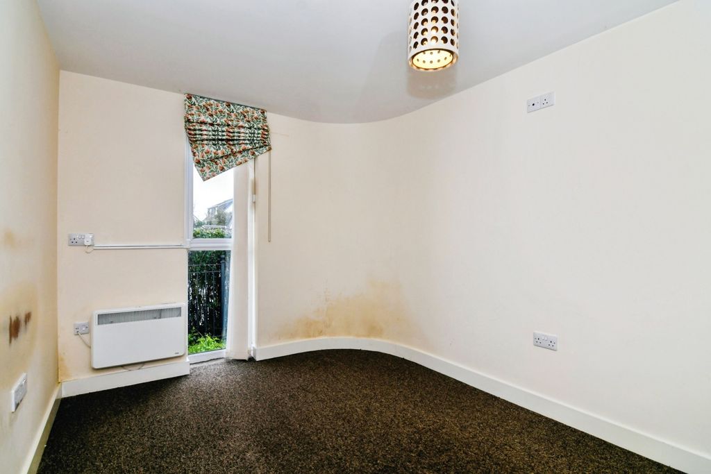 Additional image 9 of 2 bed flat for saleSandy Hill, St. Austell, Cornwall PL25