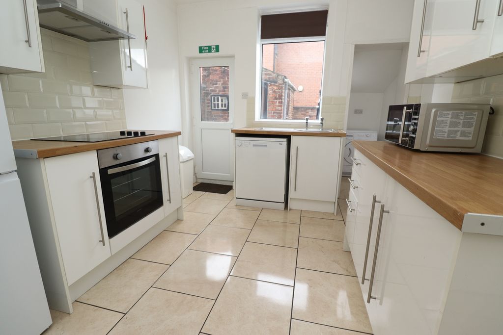 Property photo 2 of 10 Img_8355