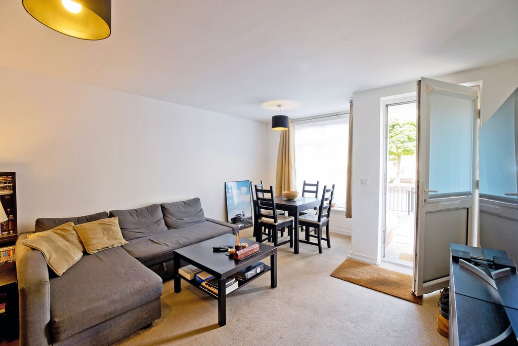 Property photo 2 of 10 Gallery
