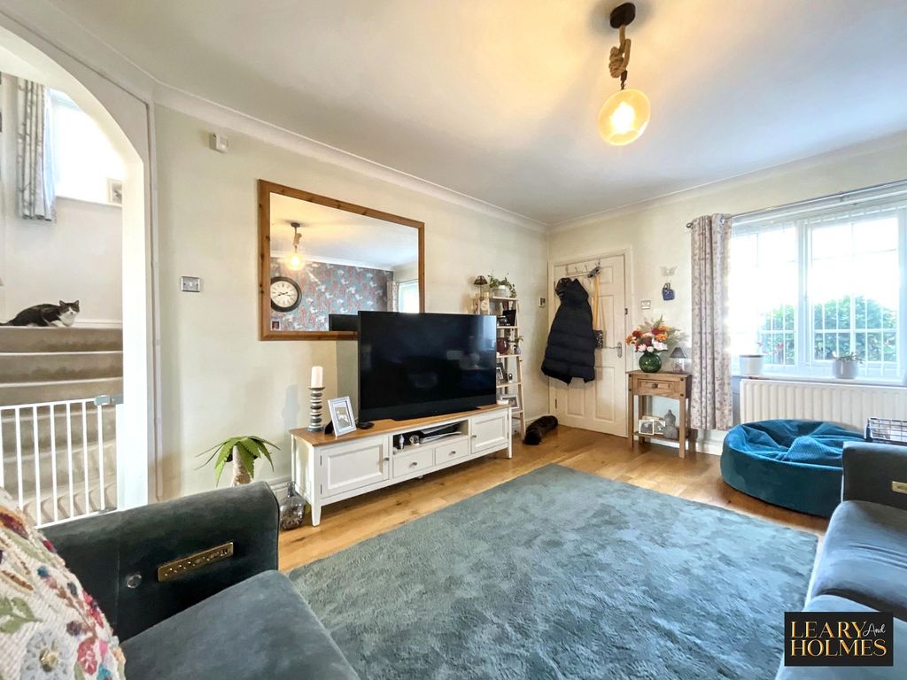 Property photo 2 of 19