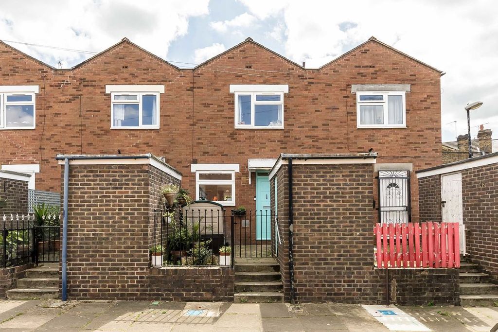 Property photo 1 of 7