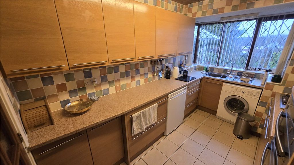 Property photo 3 of 18 Picture No. 11