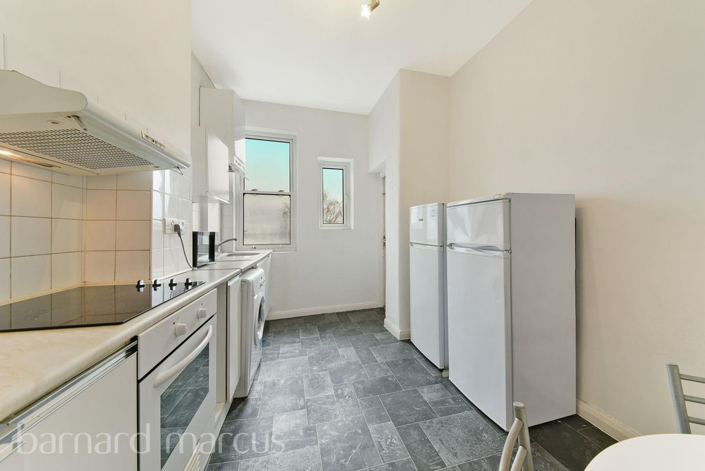Property photo 2 of 12 Image