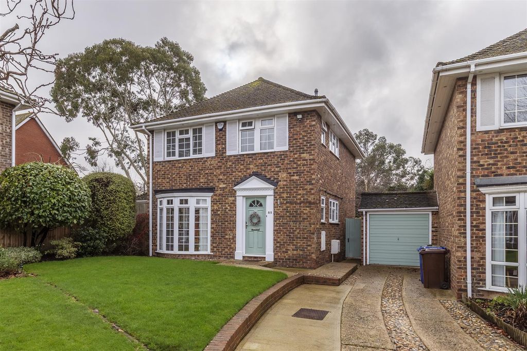 Property photo 1 of 37