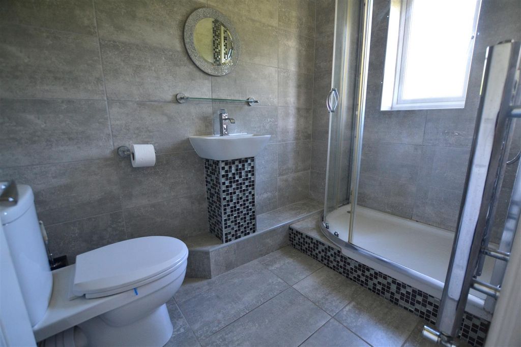 Additional image 10 of 6 bed detached house for saleParklands Court, Gateshead NE10