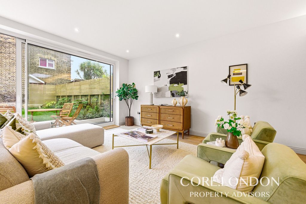 Property photo 3 of 25