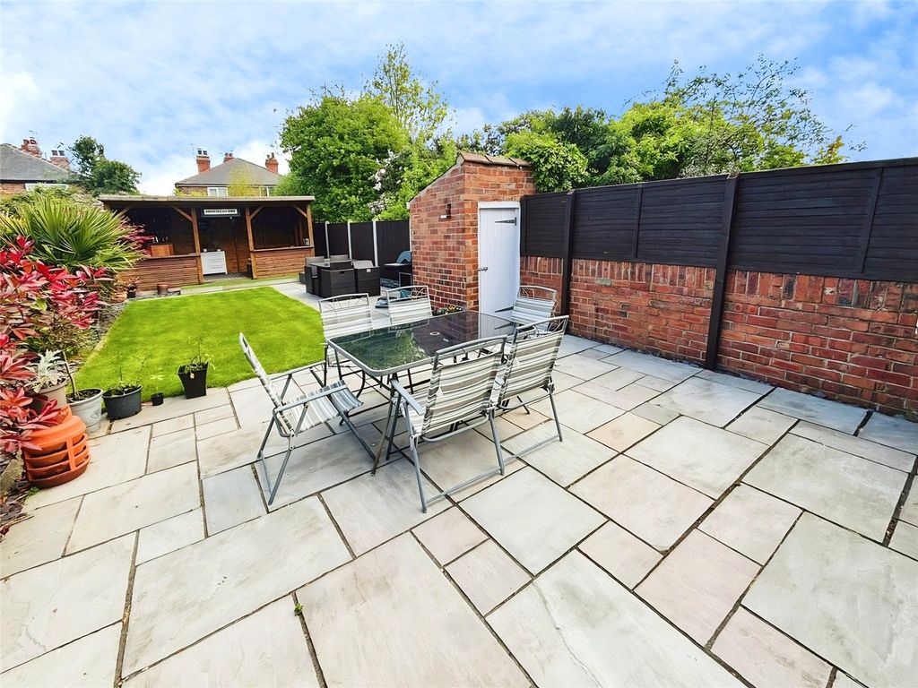 Property photo 3 of 17 Picture No. 12