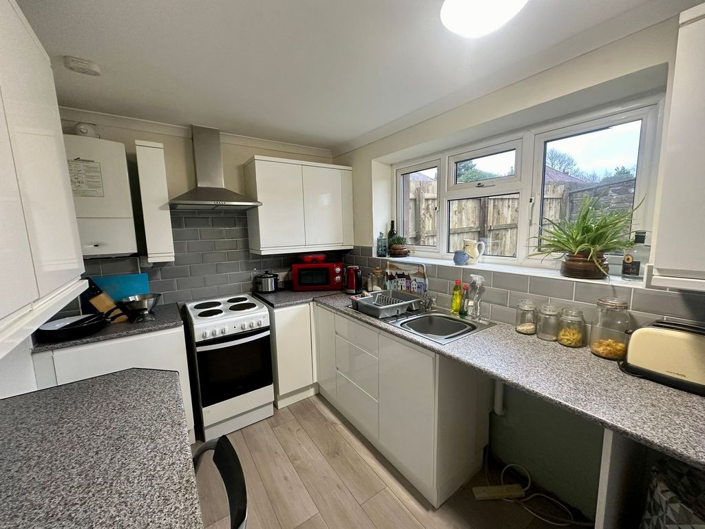 Property photo 2 of 15 Kitchen