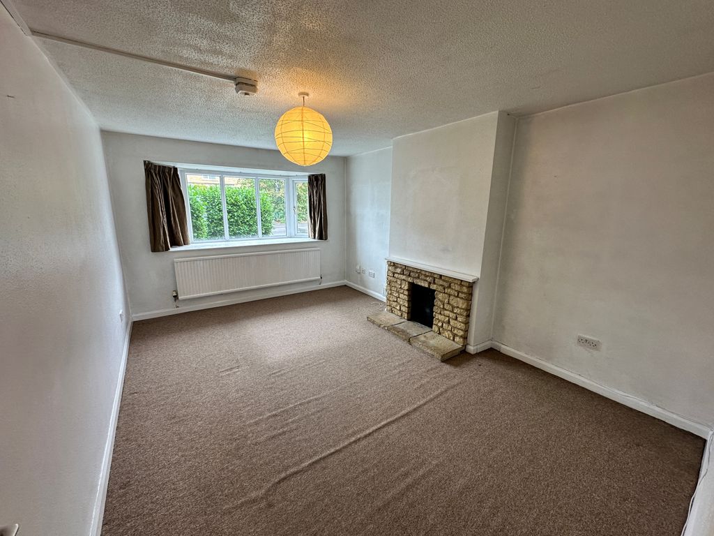 Property photo 3 of 43 Lounge