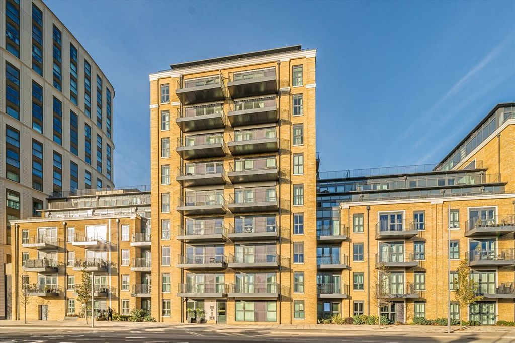 Property photo 1 of 11