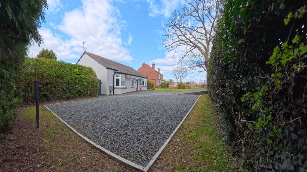 Property photo 3 of 37