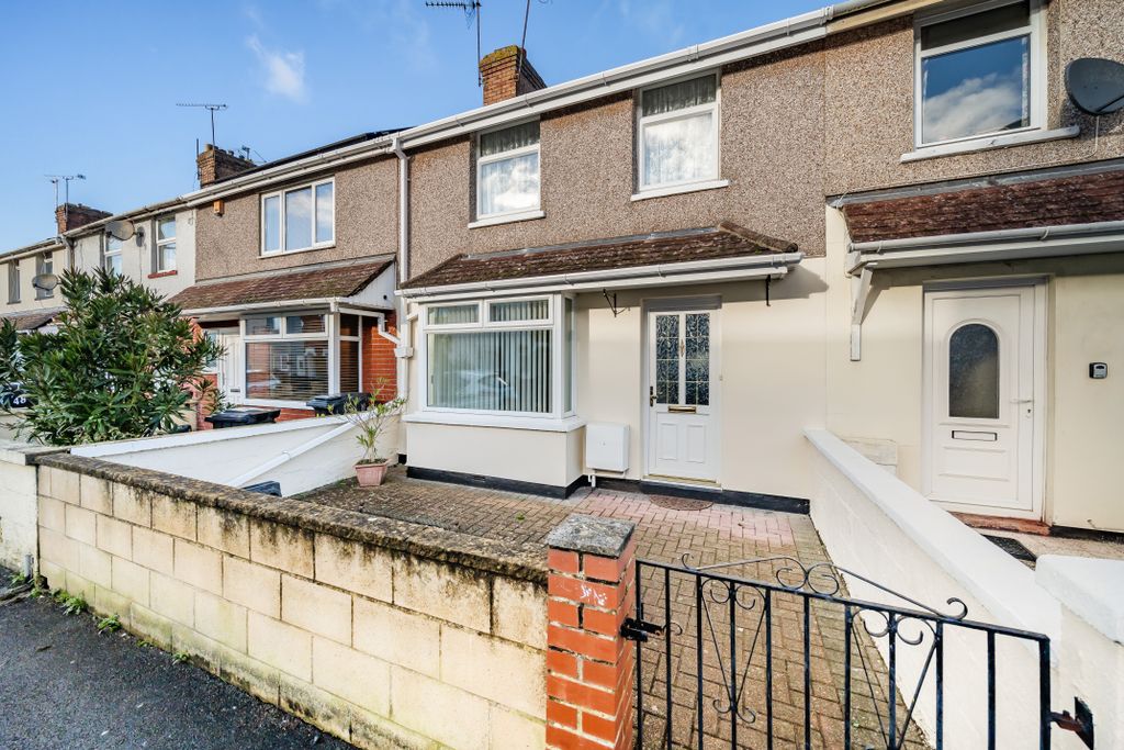Property photo 1 of 14 122998418