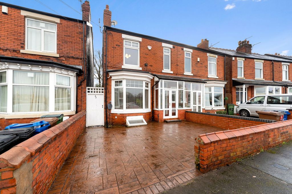 Property photo 1 of 28