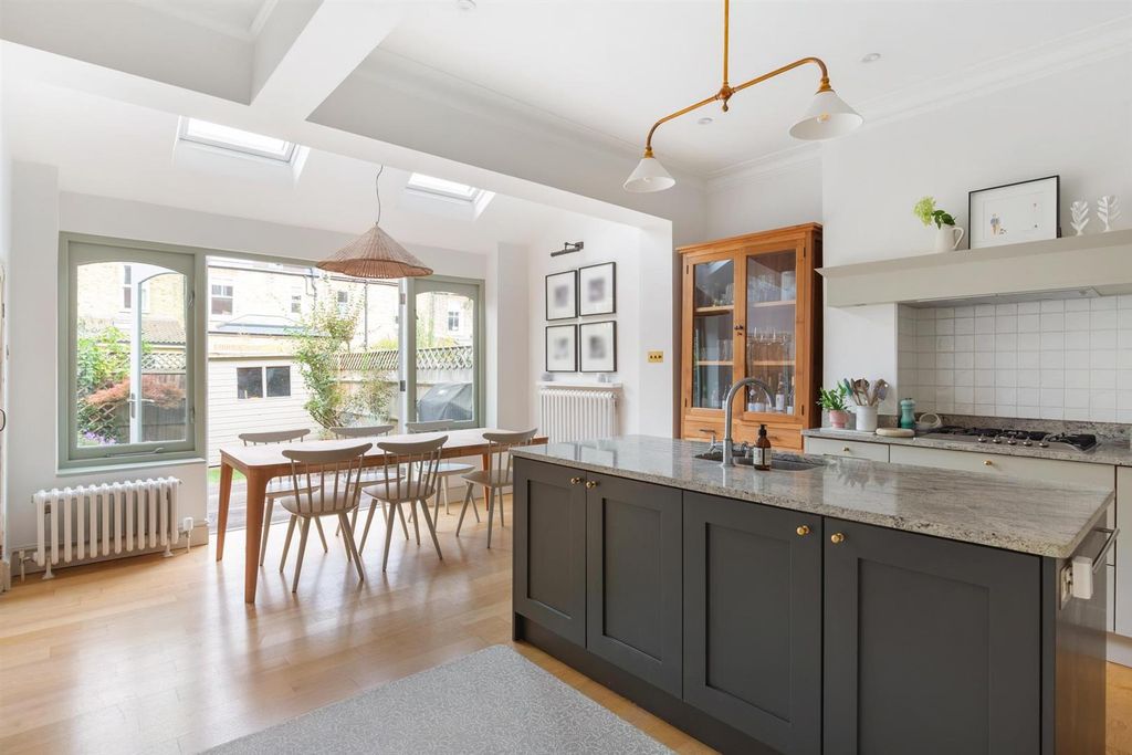 Property photo 1 of 17 386B6098-Hdr.Jpg