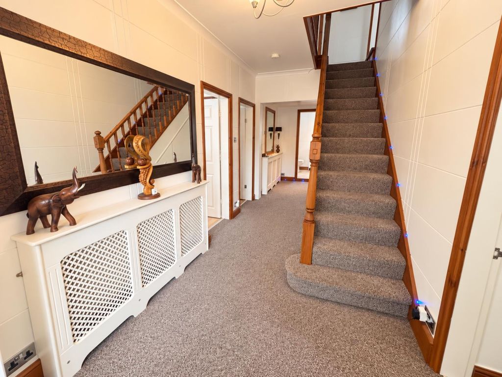 Property photo 2 of 44 Reception Hallway