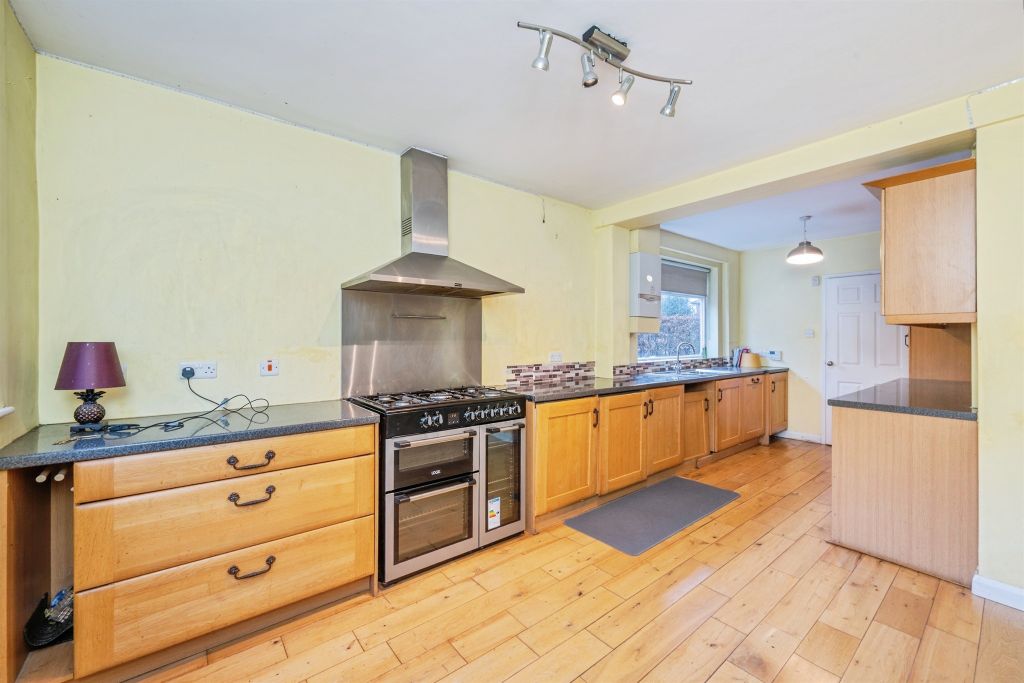 Property photo 2 of 24