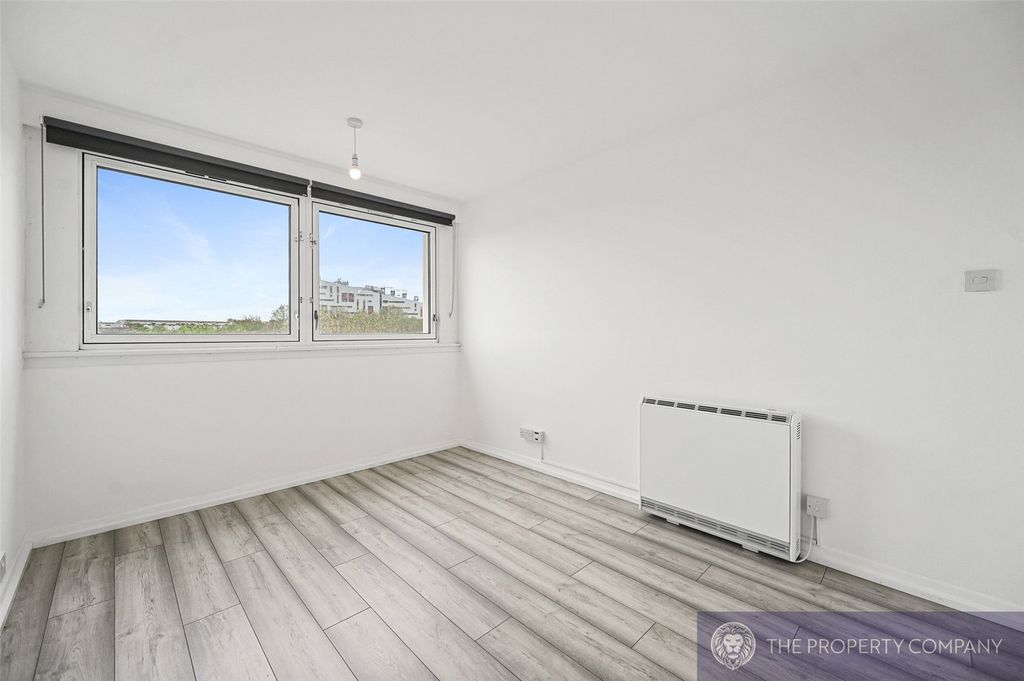 Property photo 3 of 7 Picture No. 11