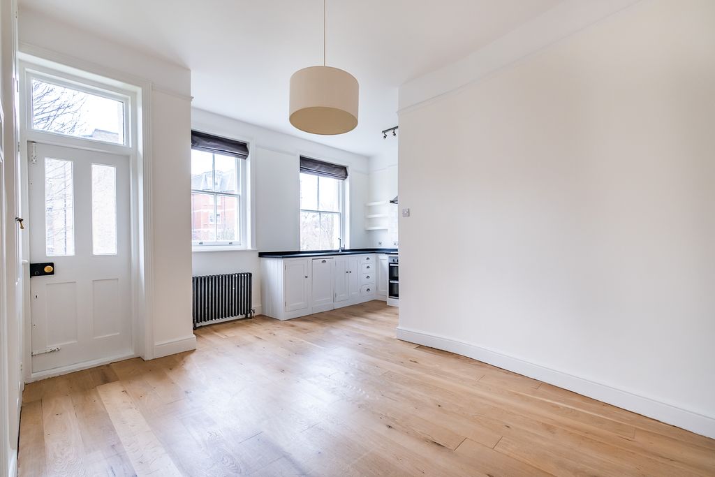 Property photo 2 of 22