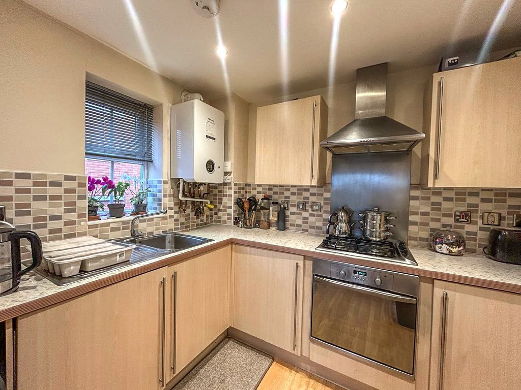 Property photo 3 of 8 Picture No. 35