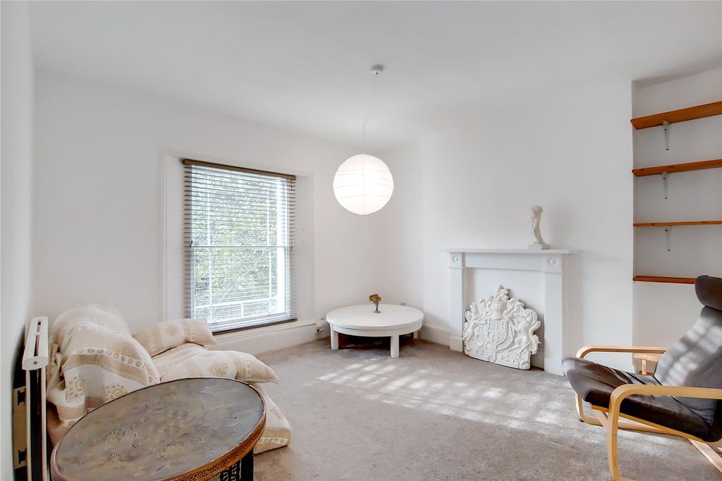 Property photo 3 of 10 Picture No. 09