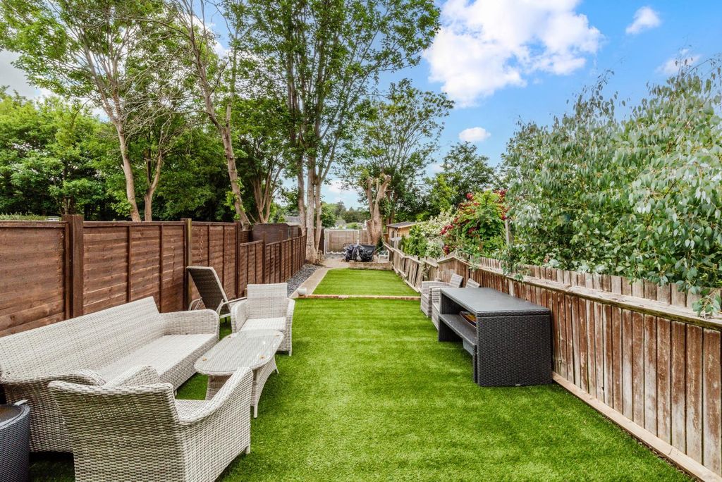 Property photo 1 of 12 Ewell By Pass (2).Jpg