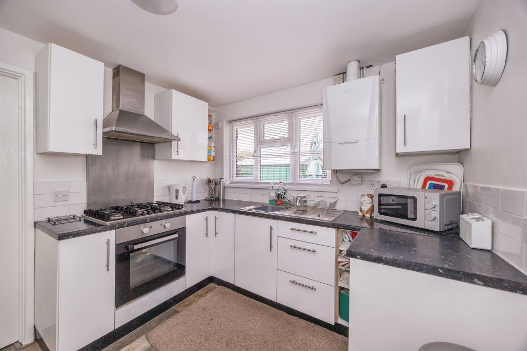 Property photo 3 of 24