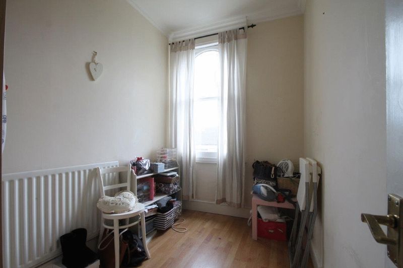 Property photo 3 of 6 Photo 2