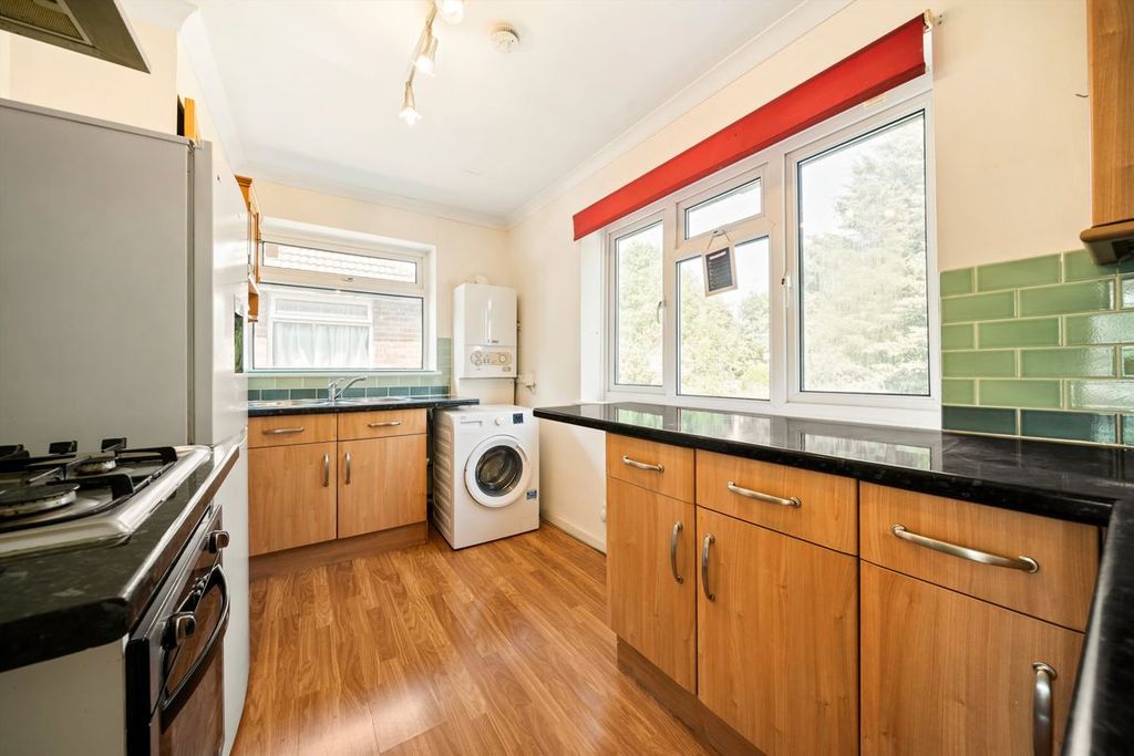 Property photo 3 of 7