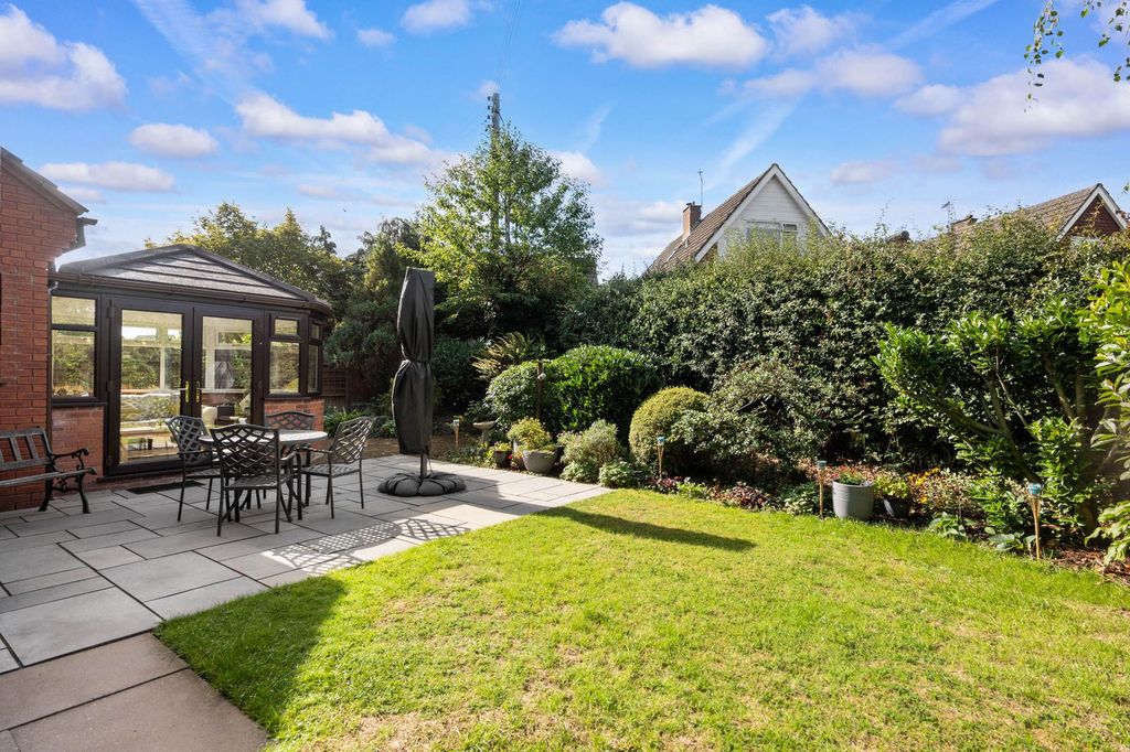 Property photo 2 of 19