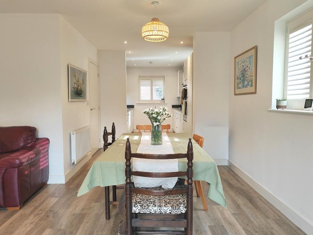 Property photo 2 of 24 1000003309.Jpg