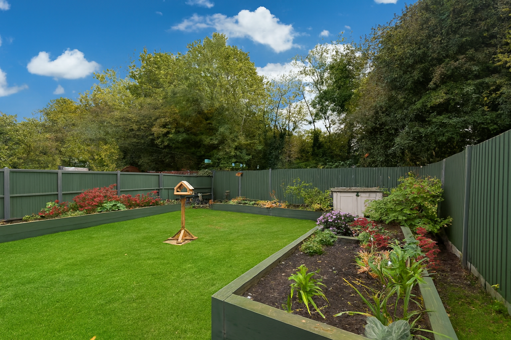 Property photo 2 of 12 Garden Photo