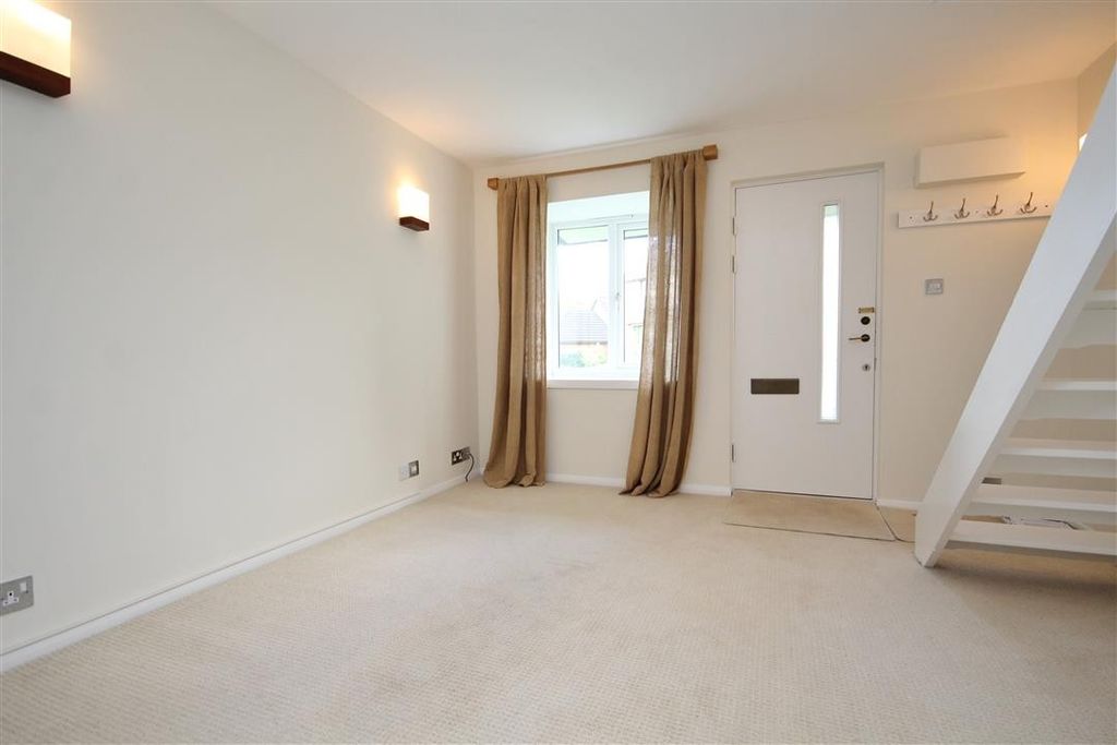 Property photo 2 of 8 Living Room