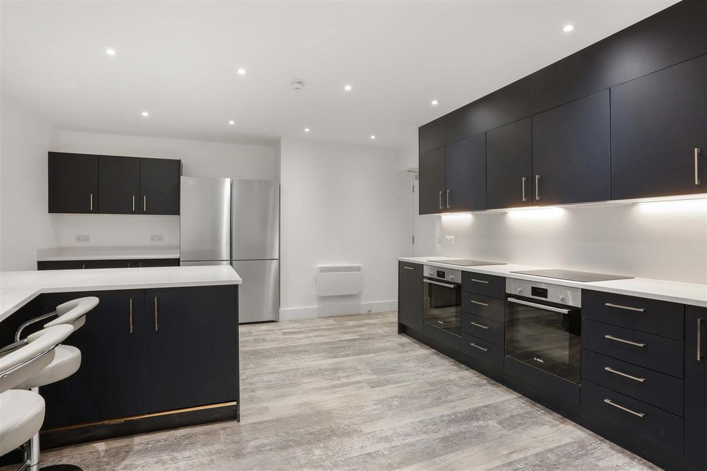 Property photo 3 of 11 1437252812 - Kitchen - 3.Jpg