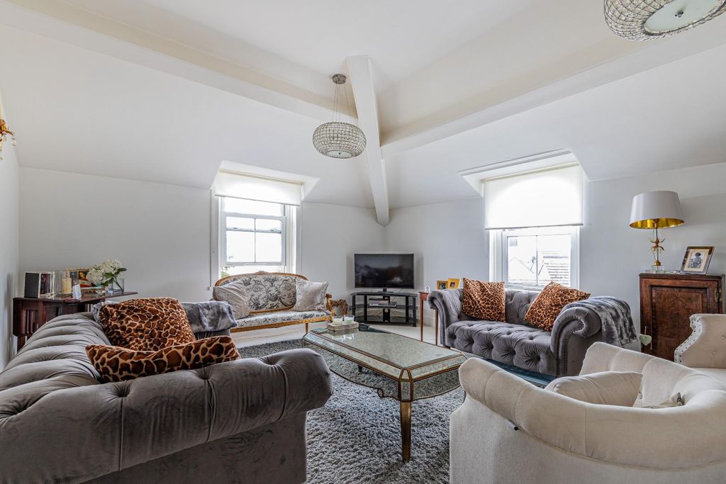Property photo 3 of 22 Highfields 13-1.Jpg