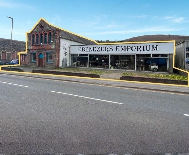 Property photo 1 of 18