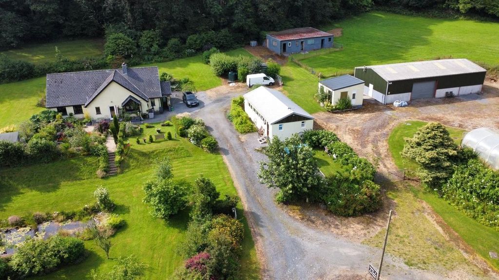 Property photo 1 of 36