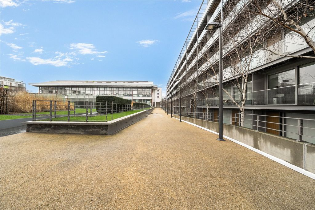 Property photo 1 of 12 Picture No. 27