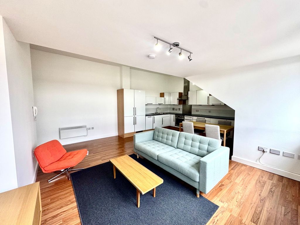 Property photo 3 of 13