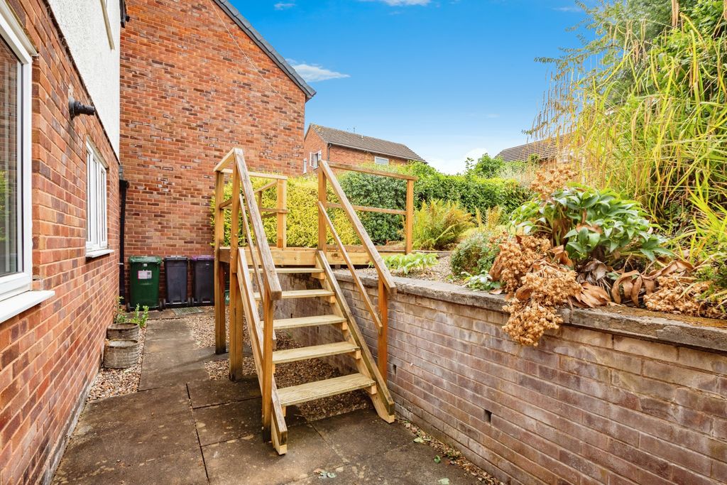 Property photo 3 of 15