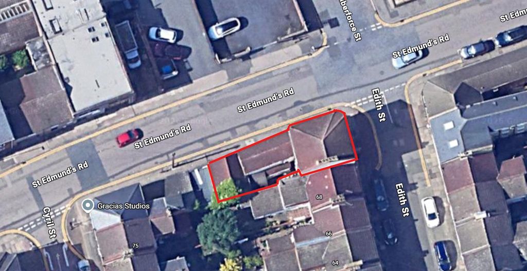 Property photo 2 of 11 Top Shot