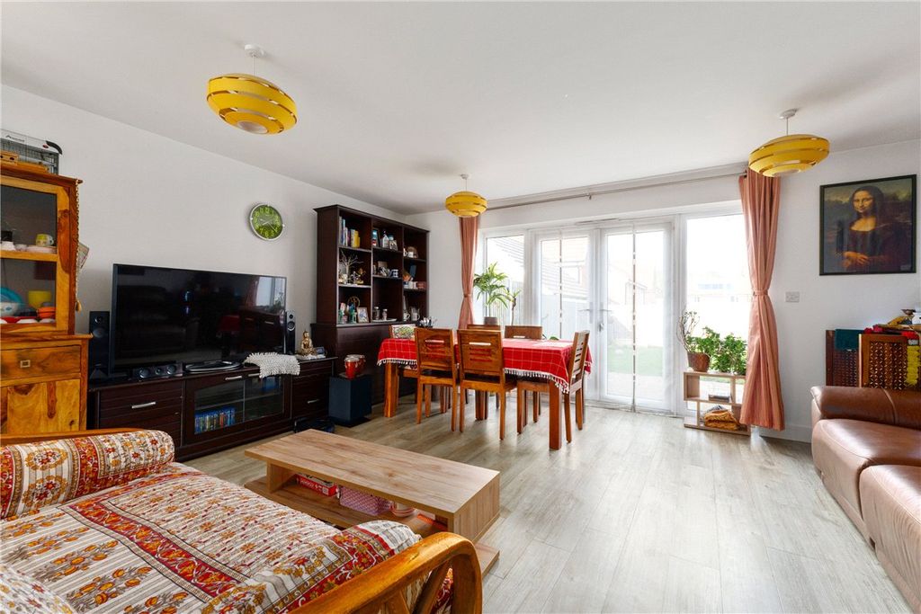 Property photo 2 of 15 Picture No. 05