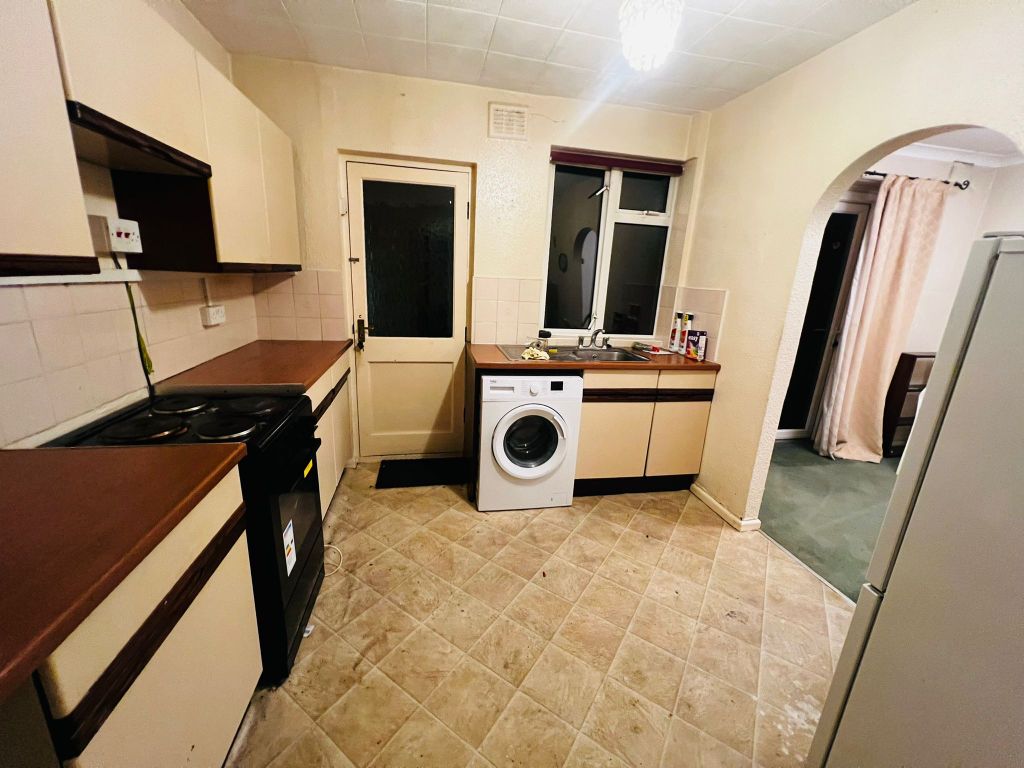 Property photo 1 of 5